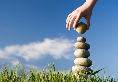 Equilíbrio entre vida profissional e pessoal é um dos elementos do bem-estar no trabalho (Foto: Shutterstock)