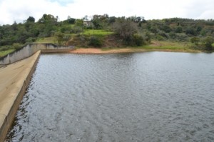 Barragem em 20 09 13_embasa