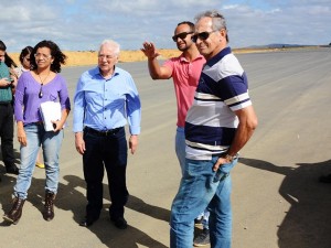 PMVC_visita_prefeito_aeroporto_obras